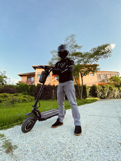 Kugoo G booster--- the most powerful scooter with a range of 85km